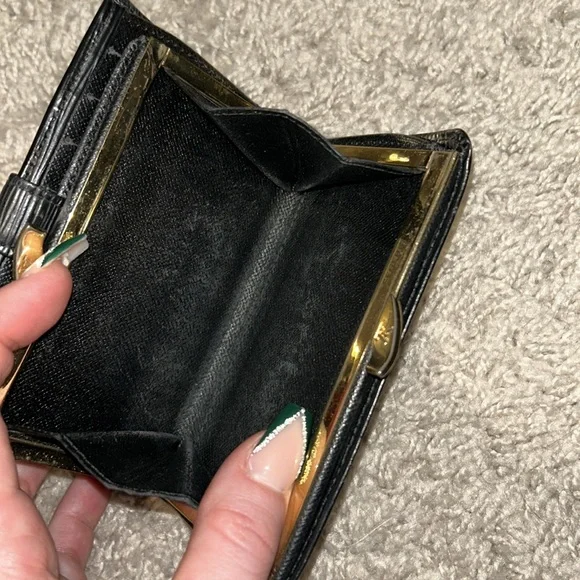 Louis Vuitton Epi Wallet - Picture 3 of 6